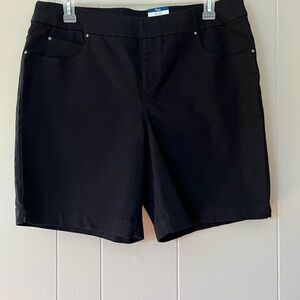 NWT Terra & Sky: Women's Black Denim Shorts. Stretch. Pull on. Size 14W Plus.